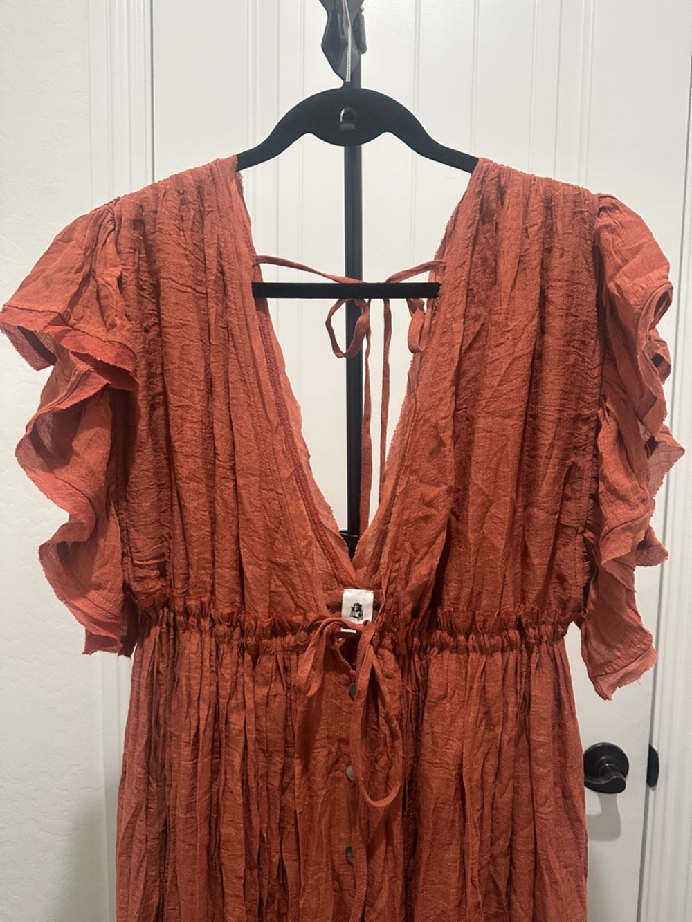 FLAWLESS Rust Maxi Dress V-Neck Ruffle Sleeves Gathered Waistline Button Front L - Picture 3 of 11
